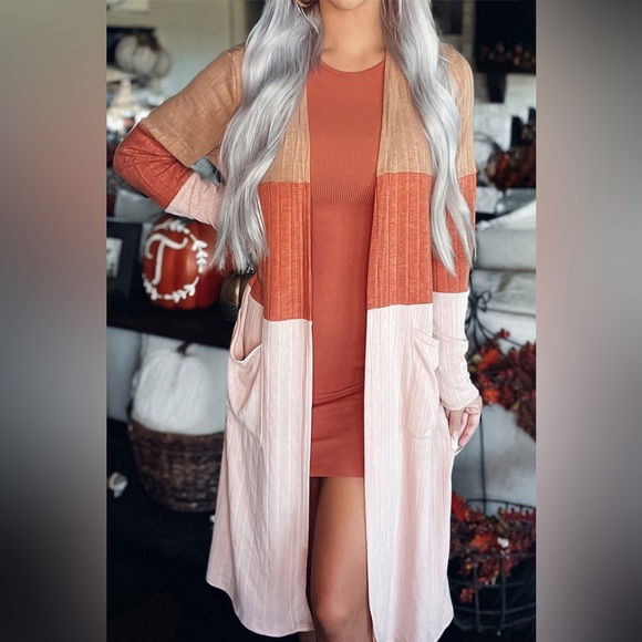 Color Block Long Sleeve Cardigan - Picture 1 of 3